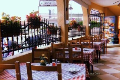 Commercial-residential building for sale (house and restaurant) in Medulin!