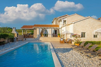 Prekrasna mediteranska vila, 12km od Poreča