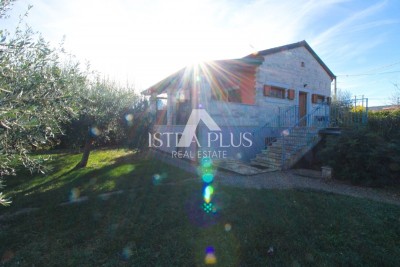 Istra,Poreč okolica -Samostojeća  kuca sa dva stana
