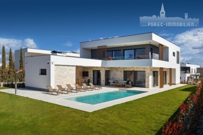 Fully equipped modern villa, just 2 km from the sea.