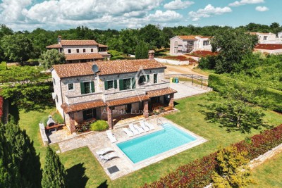 Istrien, Poreč: Rustikale Steinvilla mit Pool zu verkaufen