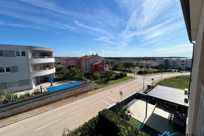 Appartamento su due piani con vista sul mare a Cittanova