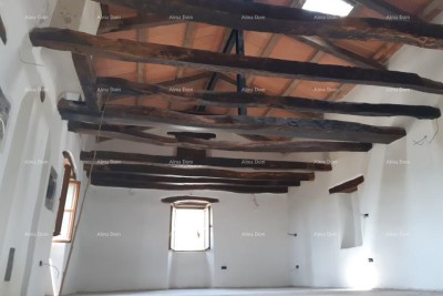 Autentická kamenná chata s výhledem na moře – Buje