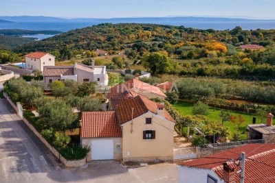 Marčana okolica, autentično istarsko imanje blizu mora