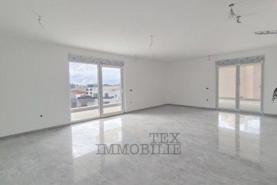 Poreč okolica - Penthouse u novogradnji sa tri spavaće sobe