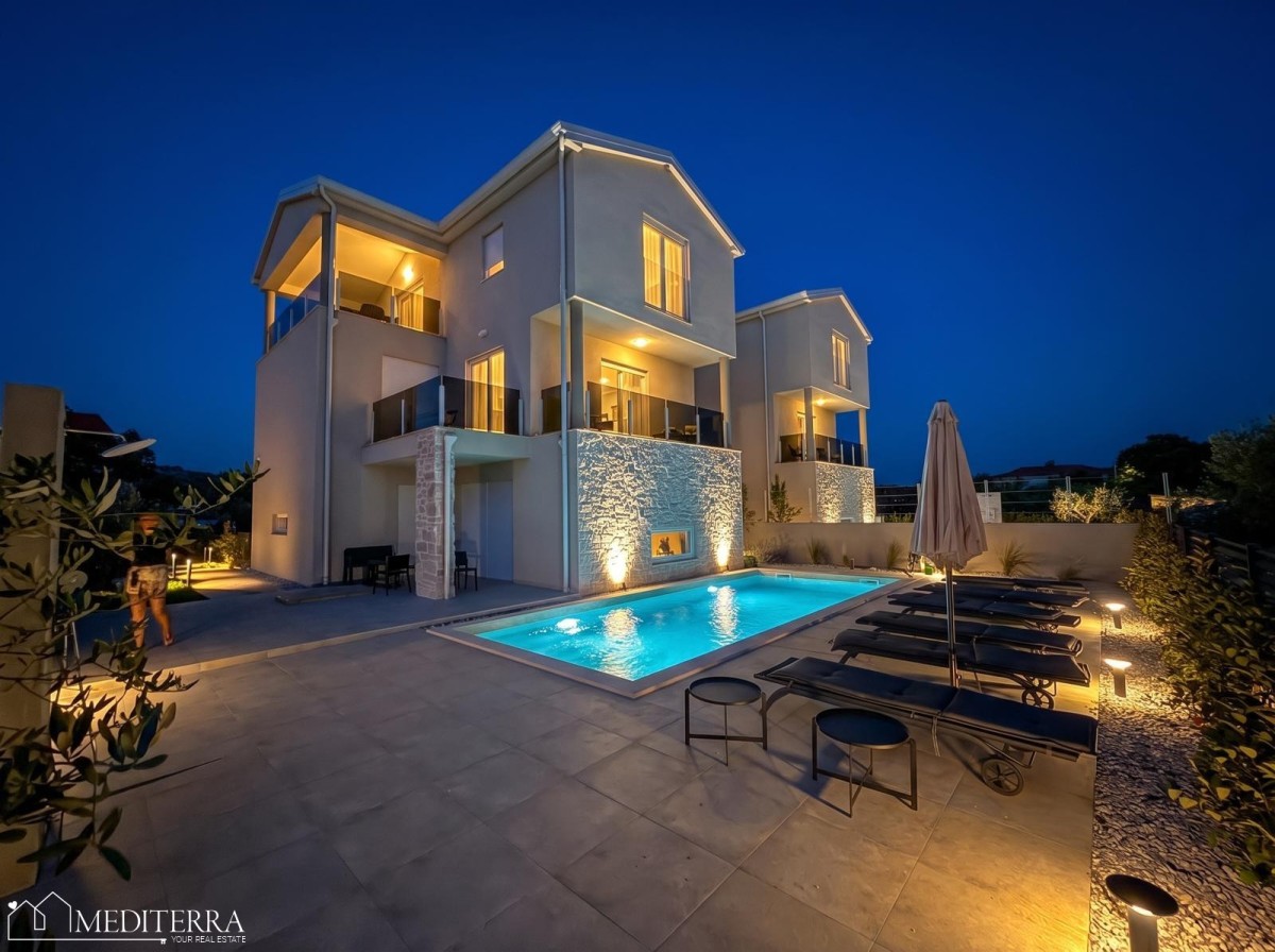 Neues Projekt, Villen mit Pool, Blick auf das Meer, Novigrad, Istrien
