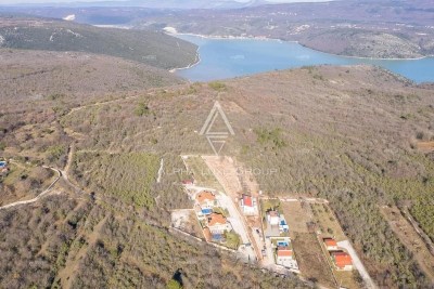 Istra, Rakalj : Građevinsko zemljište s pogledom na more