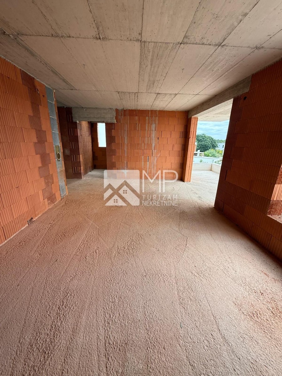 Medulin, NEUBAU, exklusive Wohnung im 1. Stock + 2 Parkplätze