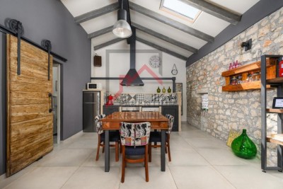 Istrien, Poreč – Authentisches Steinhaus mit Swimmingpool