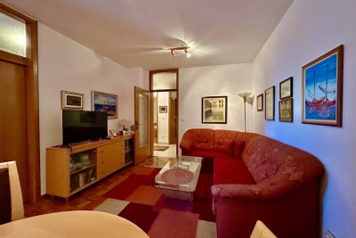 UMAG, CENTAR, STAN SA PUNO POTENCIJALA NA TOP LOKACIJI