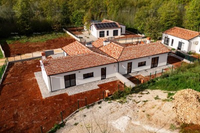 BARBAN, KOŽLJANI - Novogradnja / Dupleks, lijevi dio. Ekolloško mjesto