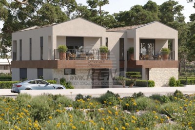 Građevinsko zemljište s projektom za dvije kuće s bazenima