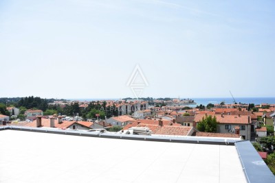 Poreč - Ekskluzivni penthouse z garažo