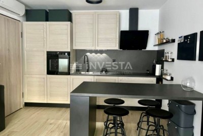 Medulin, luxuriöse 62 m² Wohnung, 2. Stock, Neubau, Parkplatz