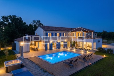 House Višnjan