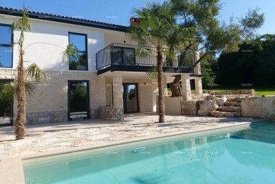 UMAG – Haus mit Pool und drei separaten Apartments