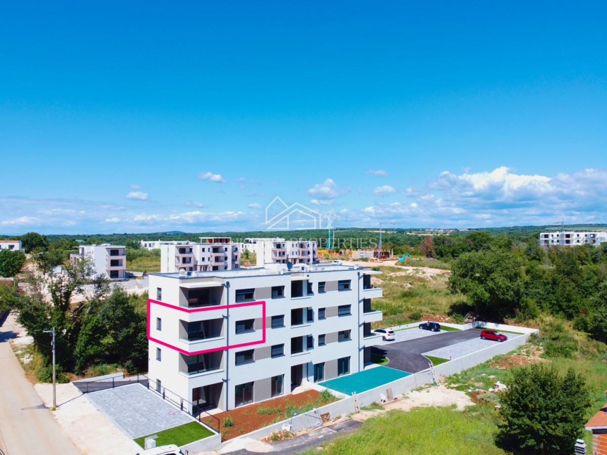 Wohnung in einem Neubau mit Aufzug und Terrasse mit Meerblick, bezugsfertig