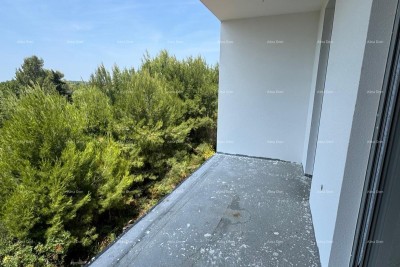 Vendita di un appartamento  con posto auto e vista mare, Ližnjan!