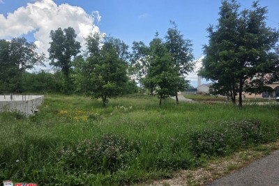 ISTRA, VREĆARI, PRILIKA!!! GRAĐEVINSKO ZEMLJIŠTE NEDALEKO GRADA