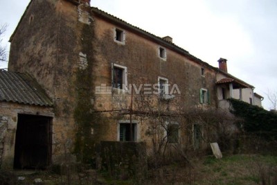 Bale, Stone house with spacious building land