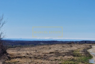 Land met een stenen huis, Buje