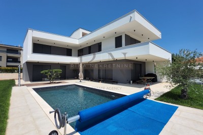 Luxury villa with pool and sea view – Poreč, Istria