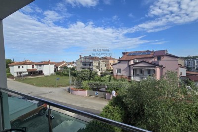 Mediteranski dom le korak od peščene plaže – Zambratija