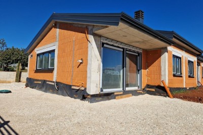 Vendita, Kaštelir, Casa a un piano in una zona tranquilla, in costruzione - nella fase di costruzione