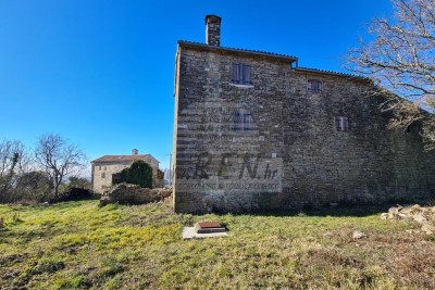 Imanje na brdu sa prekrasnim pogledom