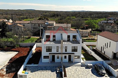 Istrien, Poreč – Doppelhaushälfte in der Nähe von Poreč – Neubau mit Panoramablick