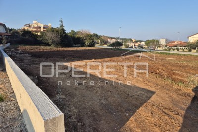 EKSKLUZIVNO! Građevinsko zemljište s pogledom na more – Premantura, 1.001 m²