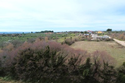 VODNJAN, GRAĐEVINSKO ZEMLJIŠTE S POGLEDOM NA BRIJUNE