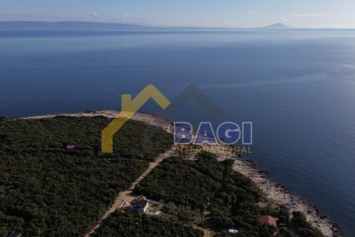 KAVRAN - zemljišče 1. vrsta do morja