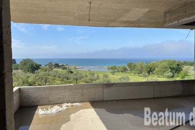 Luksuzna Vila u nizu prvi red do plaže Umag -okolica - u izgradnji