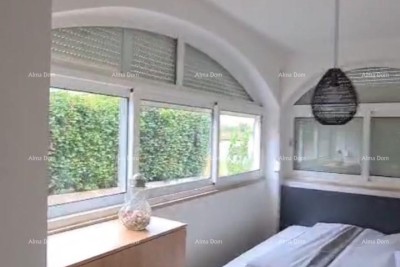Moderner Erdgeschosswohnung in Karigador, nur 350 m vom Meer entfernt!