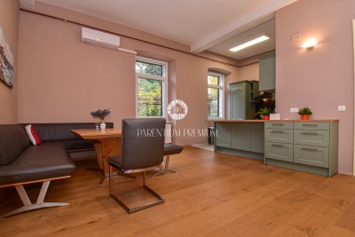 Pula - Spacious apartment in an excellent location close to the city center