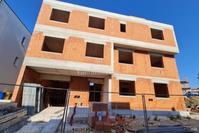 Pula - penthouse u novogradnji s garažom
