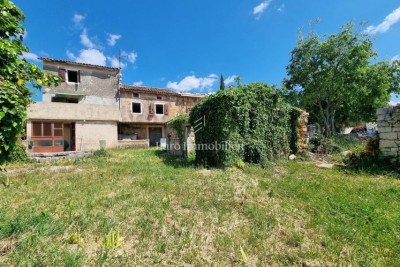 Istria - house for renovation with garden, sea view
