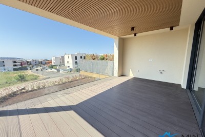 Lussuoso appartamento con vista sul mare - Cittanova ( bD1 )