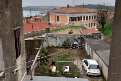 PULA, centar, Kaštel - Prodaja stana