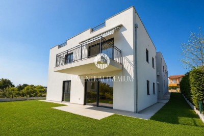 Four-room apartment on the first floor with its own terrace