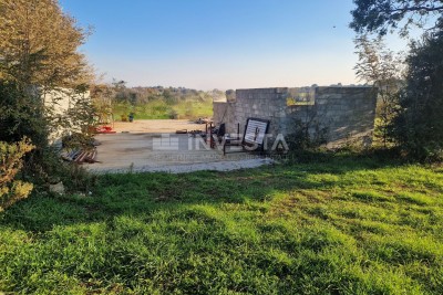 Štinjan - terreni edificabili e agricoli
