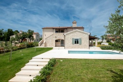 Istrien – Rustikal Eingerichtete Villa mit Pool