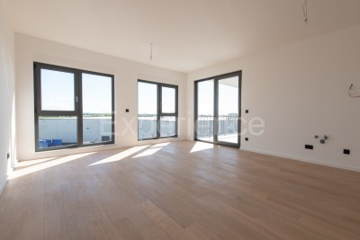 ISTRIA, Umag - flat in a new building with a garage, 3rd floor, ELEVATOR!