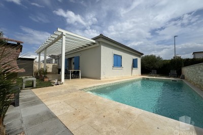 Attraktives Einfamilienhaus mit Pool in der Umgebung von Novigrad