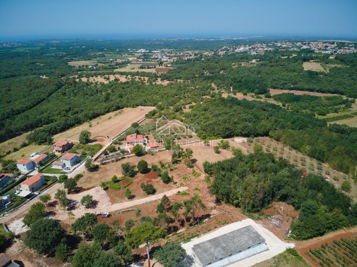 Meerblick und Grundstück mit hervorragendem Potenzial für den Bau eines Ferienhauses