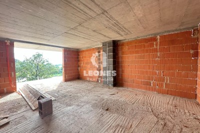 Appartamento di qualità in un nuovo edificio a Cittanova con terrazza sul tetto