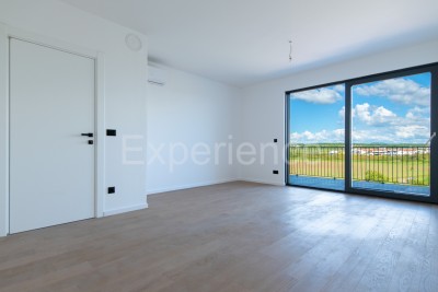 ISTRIA, Umago - appartamento in un nuovo edificio con garage, 3. piano, ASCENSORE!