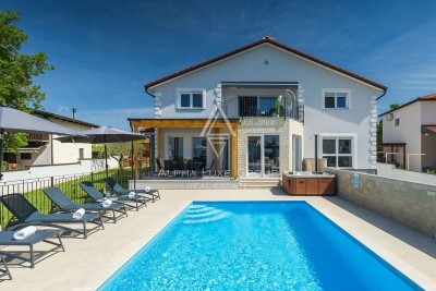 Prekrasna kuća s bazenom i pogledom na more, Istra, Poreč