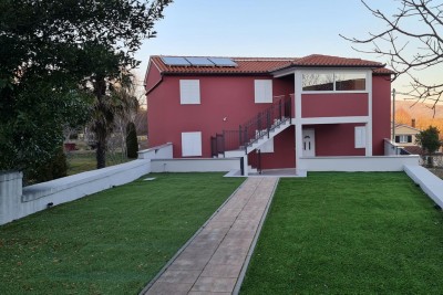 ISTRA, LABIN, OBITELJSKA KUĆA SA 2 STANA, EKSKLUZIVNO